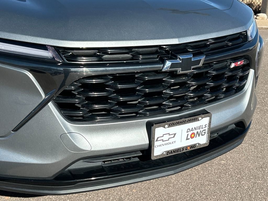 Used 2024 Chevrolet Trax RS w/ Driver Confidence Package image 25