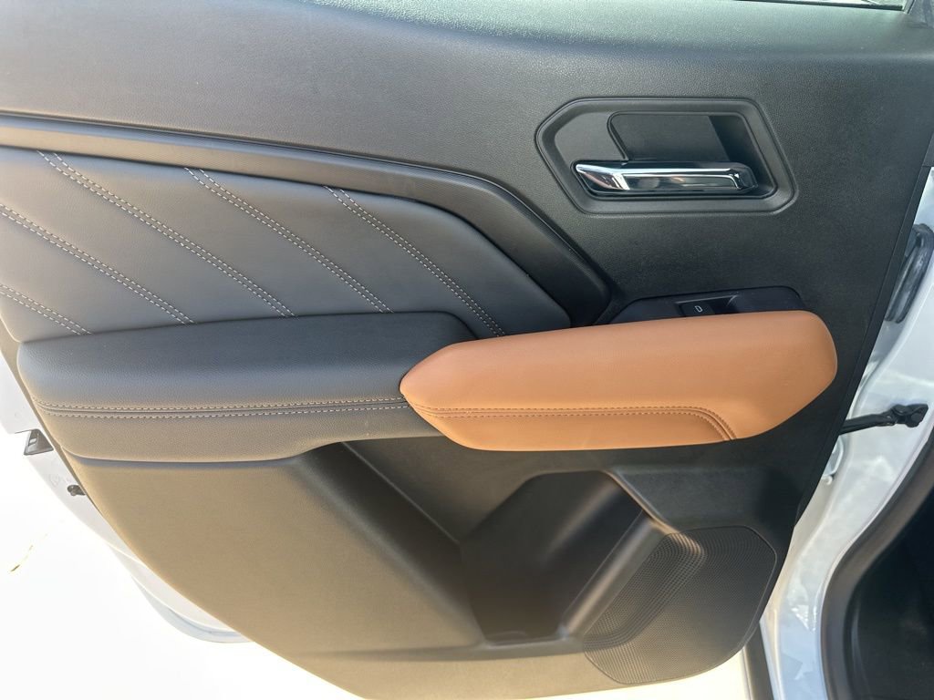 Used 2023 GMC Canyon AT4 w/ Technology Package image 20