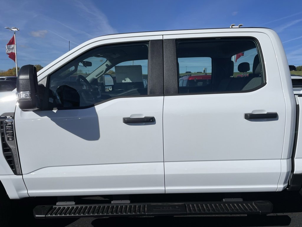 New 2026 Ford F250 XL w/ XL Chrome Package image 36