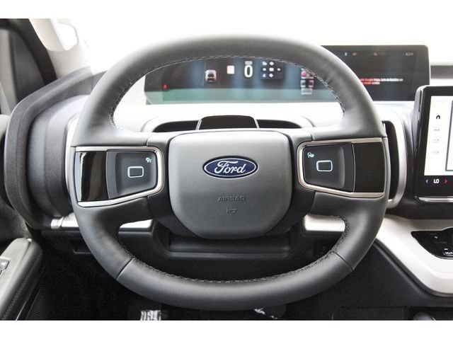 New 2026 Ford Expedition Active RWD image 11