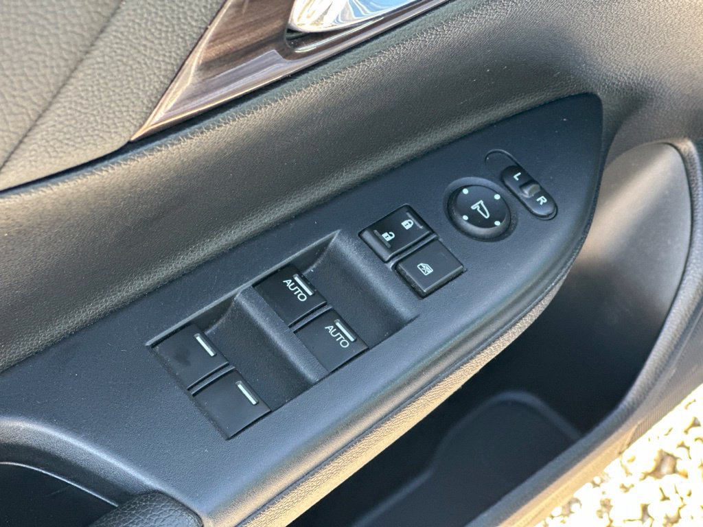 Used 2016 Honda Accord Touring image 16