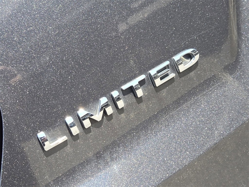 Used 2016 Ford Explorer Limited image 12