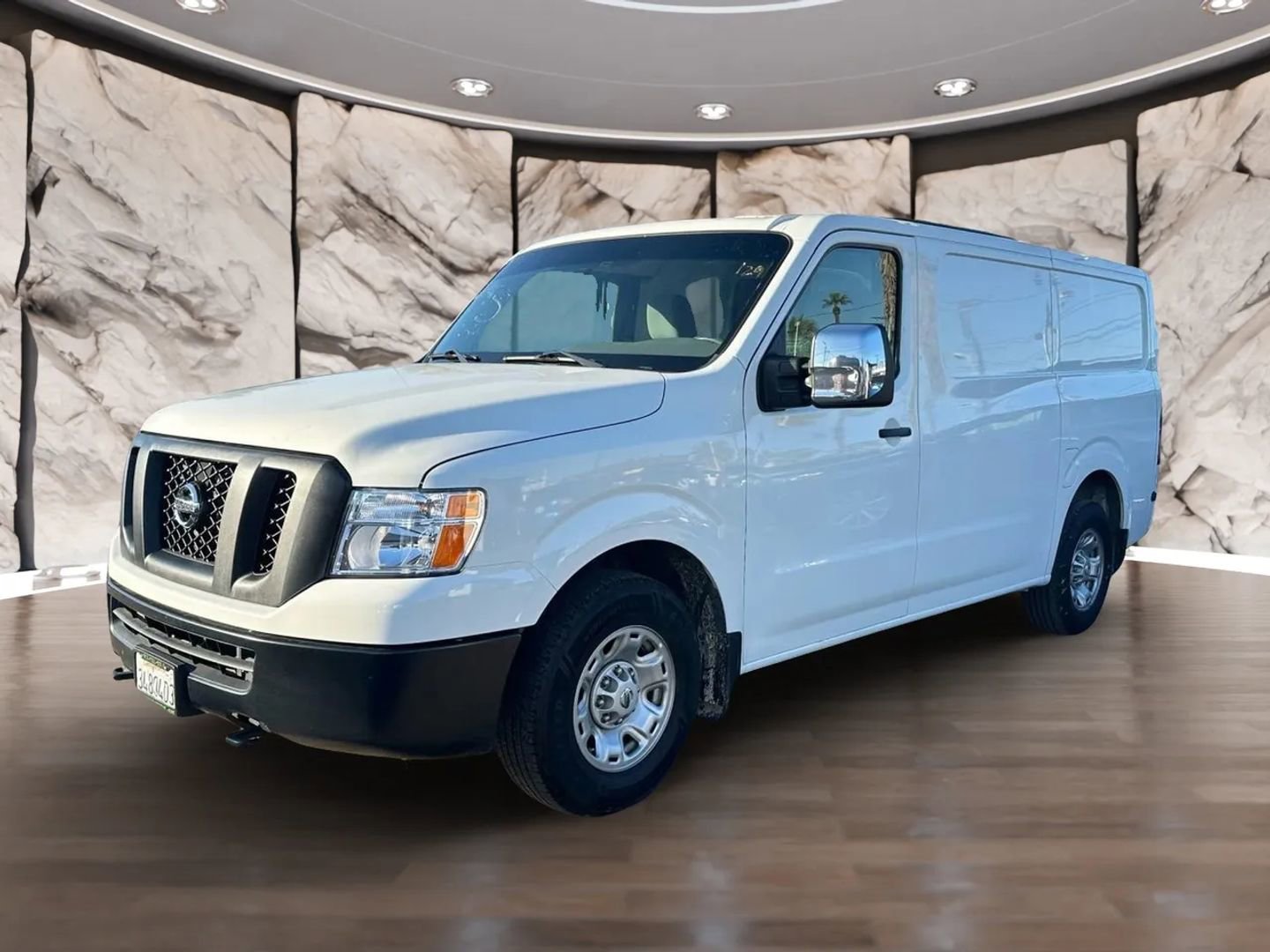 Used 2021 Nissan NV 3500 SV image 4