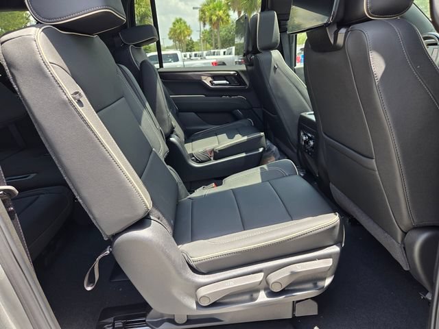 New 2026 GMC Yukon XL Elevation w/ Elevation Premium Package AWD/4WD image 15