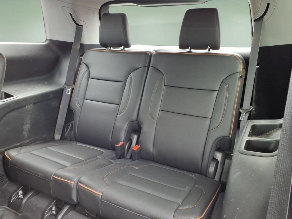 Used 2023 GMC Acadia AT4 w/ Trailering Package AWD/4WD image 7