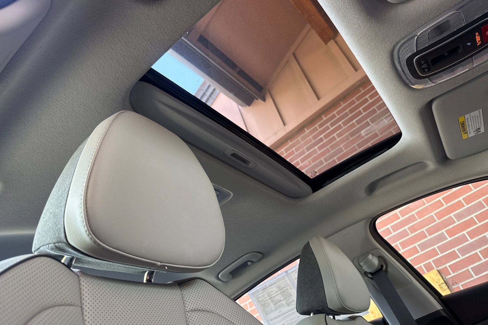 Used 2025 Hyundai Elantra Limited FWD image 20