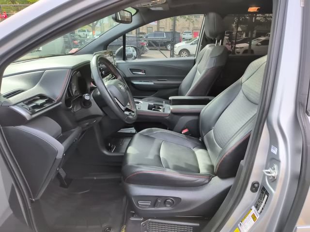 Certified 2021 Toyota Sienna XSE AWD/4WD image 11