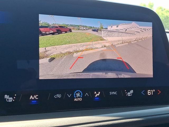 Used 2026 Chevrolet Traverse LT AWD/4WD image 17