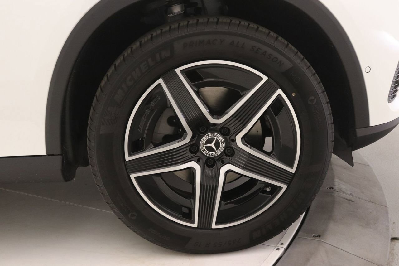 New 2026 Mercedes-Benz GLC 300 image 14