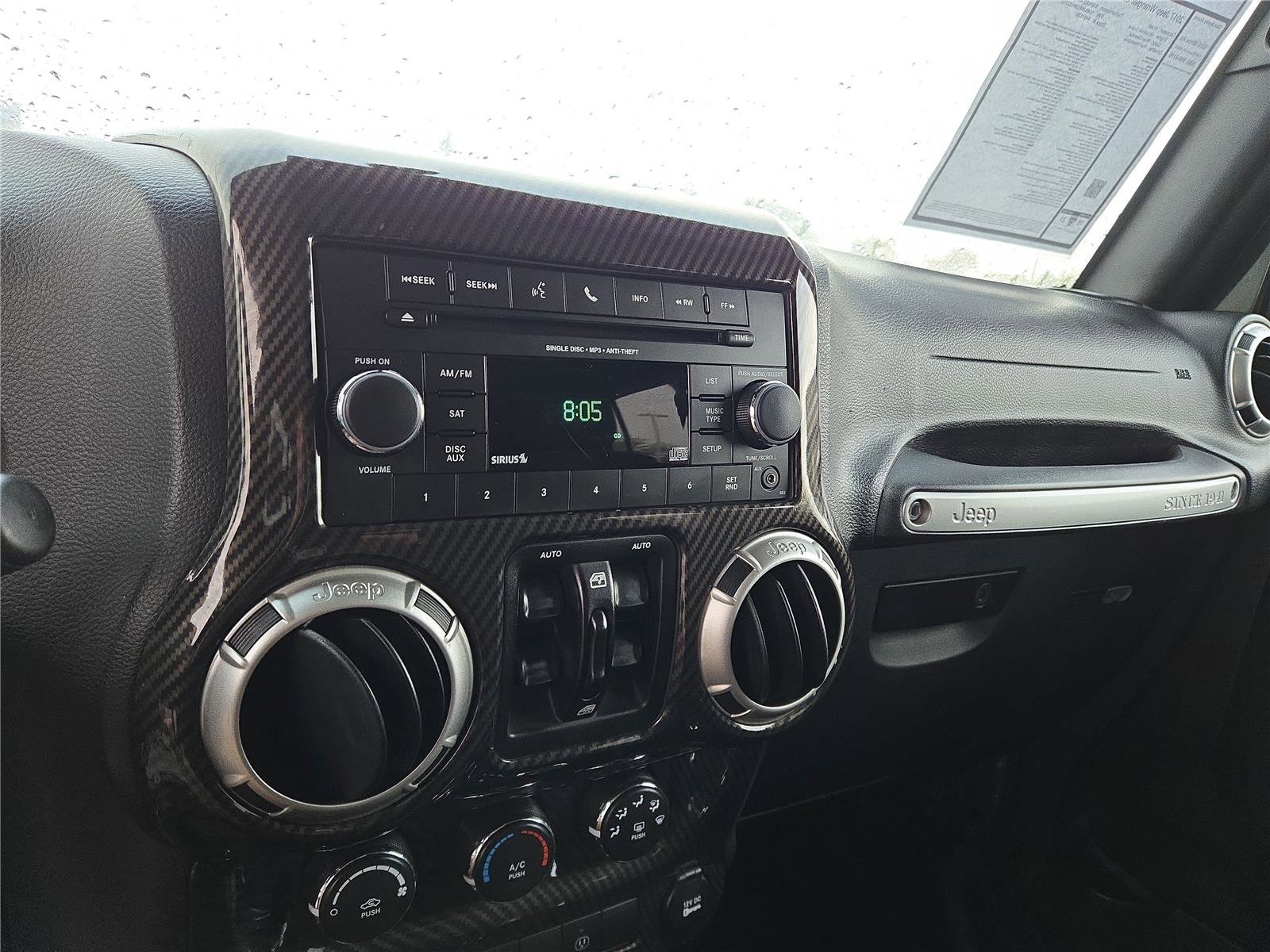 Used 2017 Jeep Wrangler Unlimited Sahara w/ Connectivity Group image 7