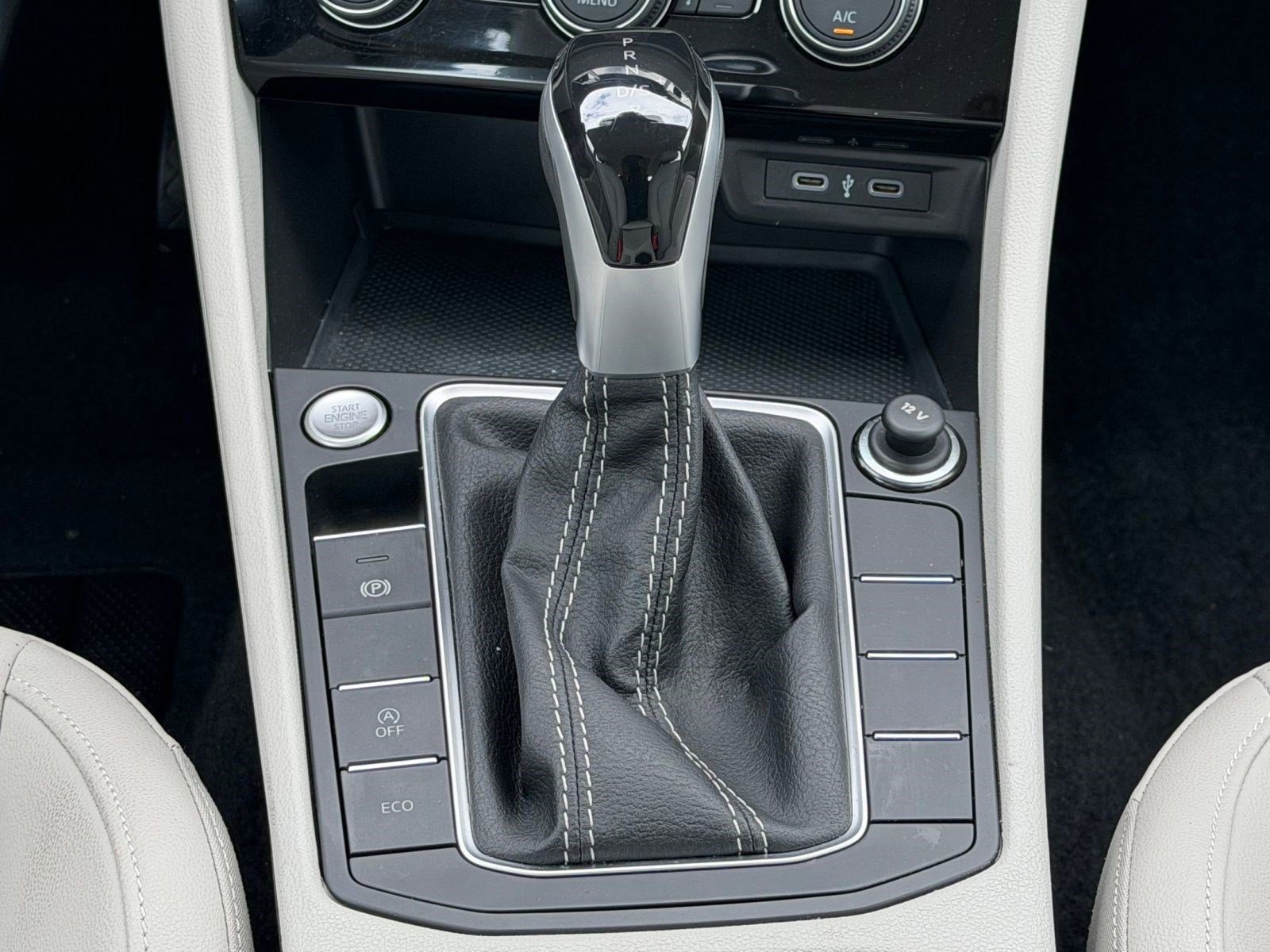 Used 2023 Volkswagen Jetta SE image 14