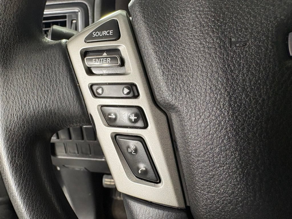 Used 2024 Nissan Titan SV AWD/4WD image 28