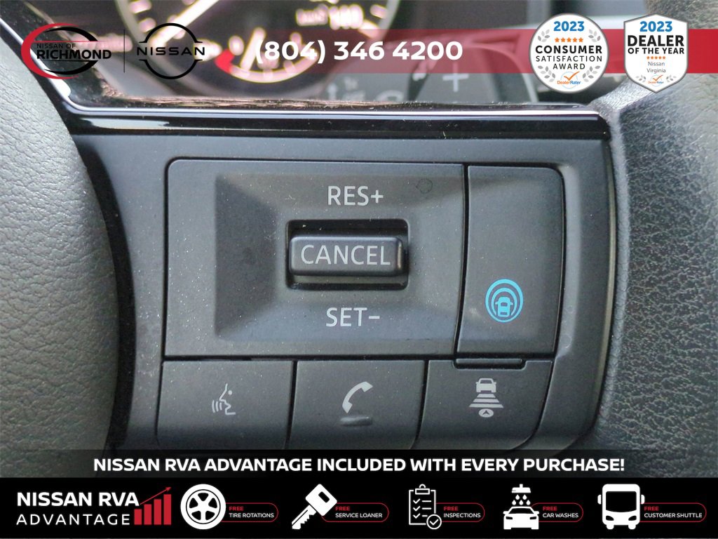Used 2023 Nissan Rogue SV image 24