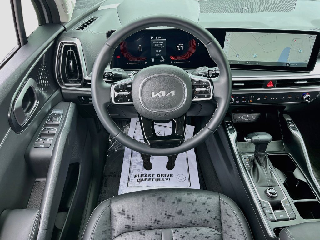 Used 2025 Kia Sorento EX w/ Panoramic Sunroof Package FWD image 23