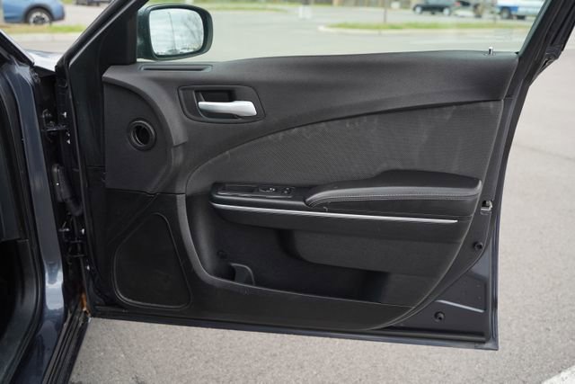 Used 2018 Dodge Charger SXT image 20
