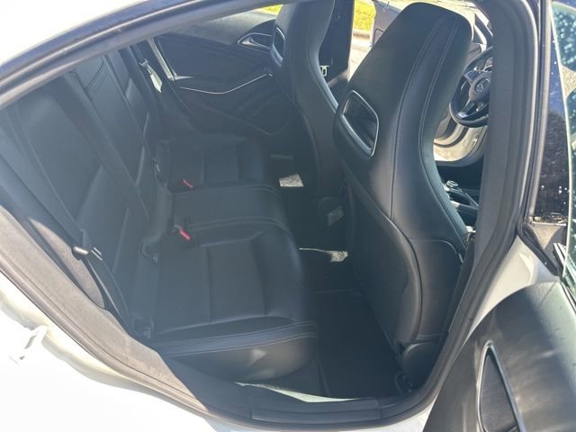 Used 2018 Mercedes-Benz CLA 250 4MATIC image 15