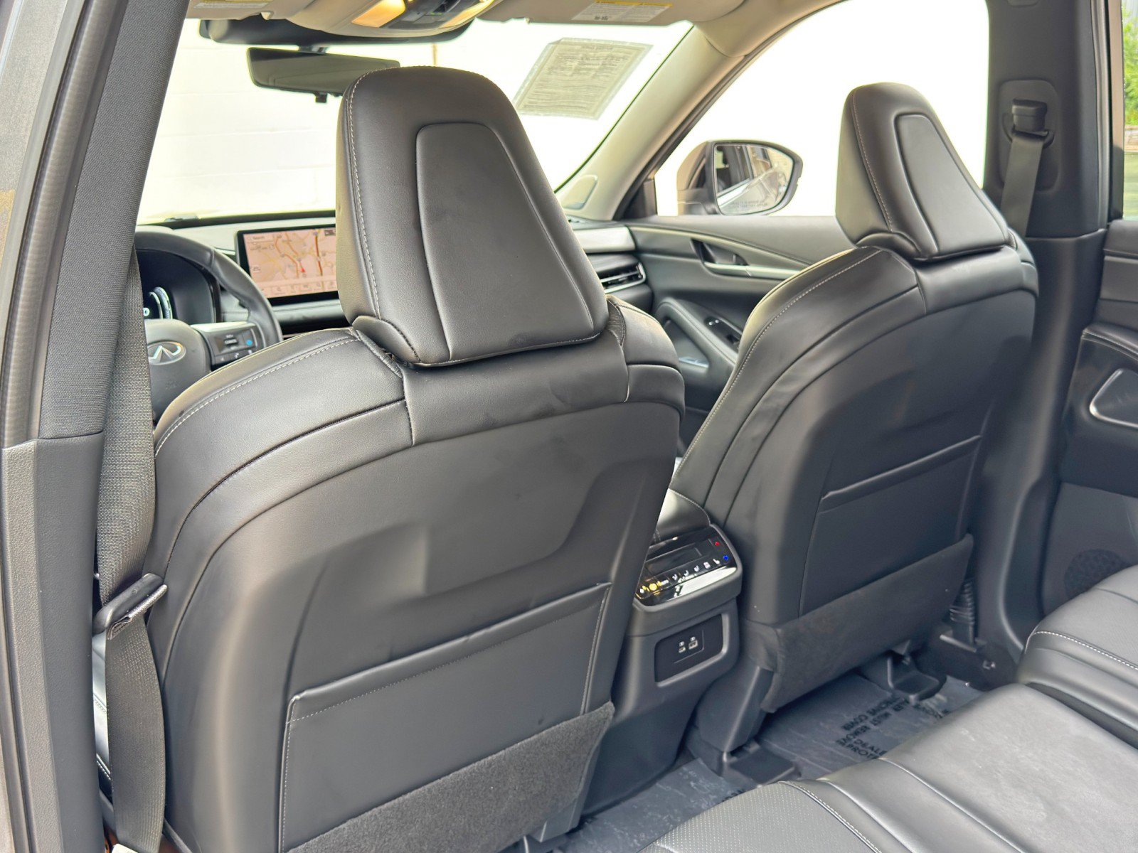 Used 2025 INFINITI QX60 Luxe w/ Vision Package AWD/4WD image 37