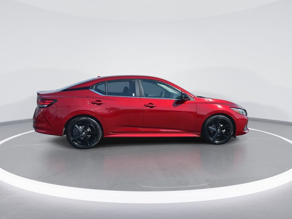 Used 2023 Nissan Sentra SR w/ Electronics Package FWD image 9