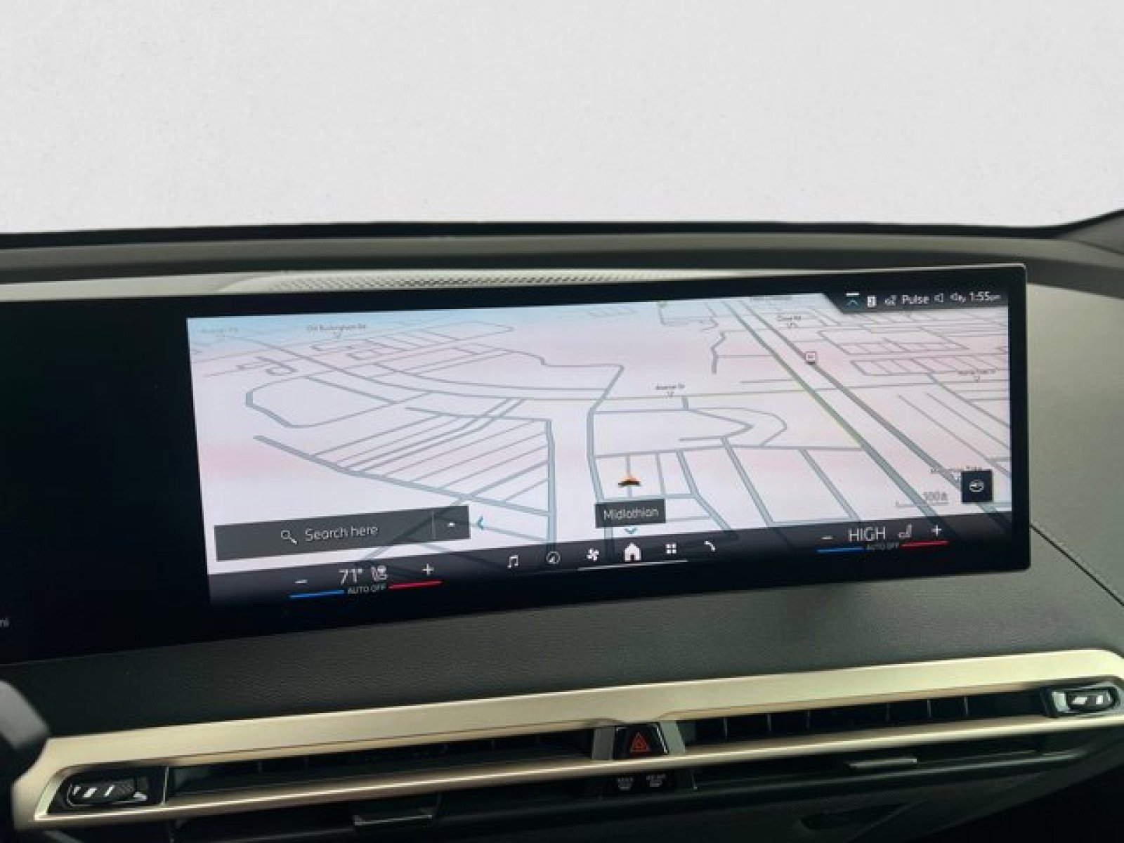 Used 2025 BMW iX xDrive50 image 16