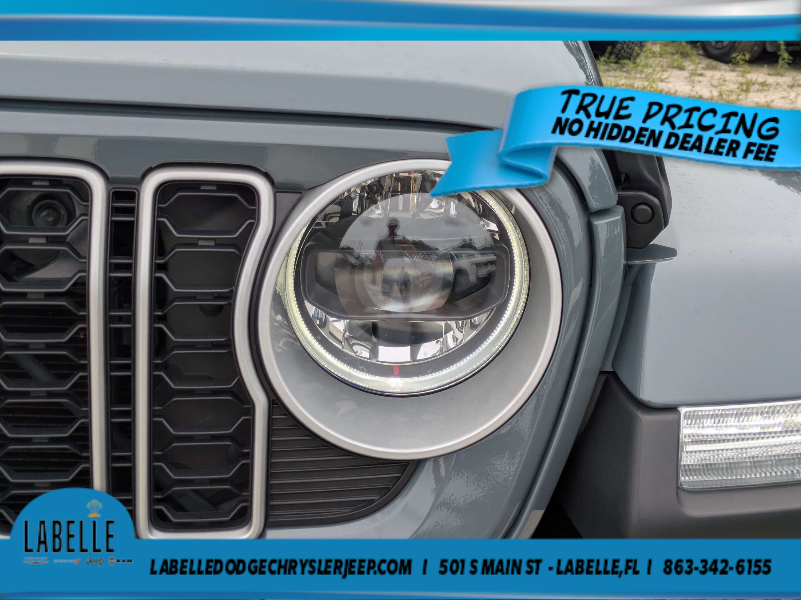 Used 2026 Jeep Wrangler Unlimited Sahara AWD/4WD image 9
