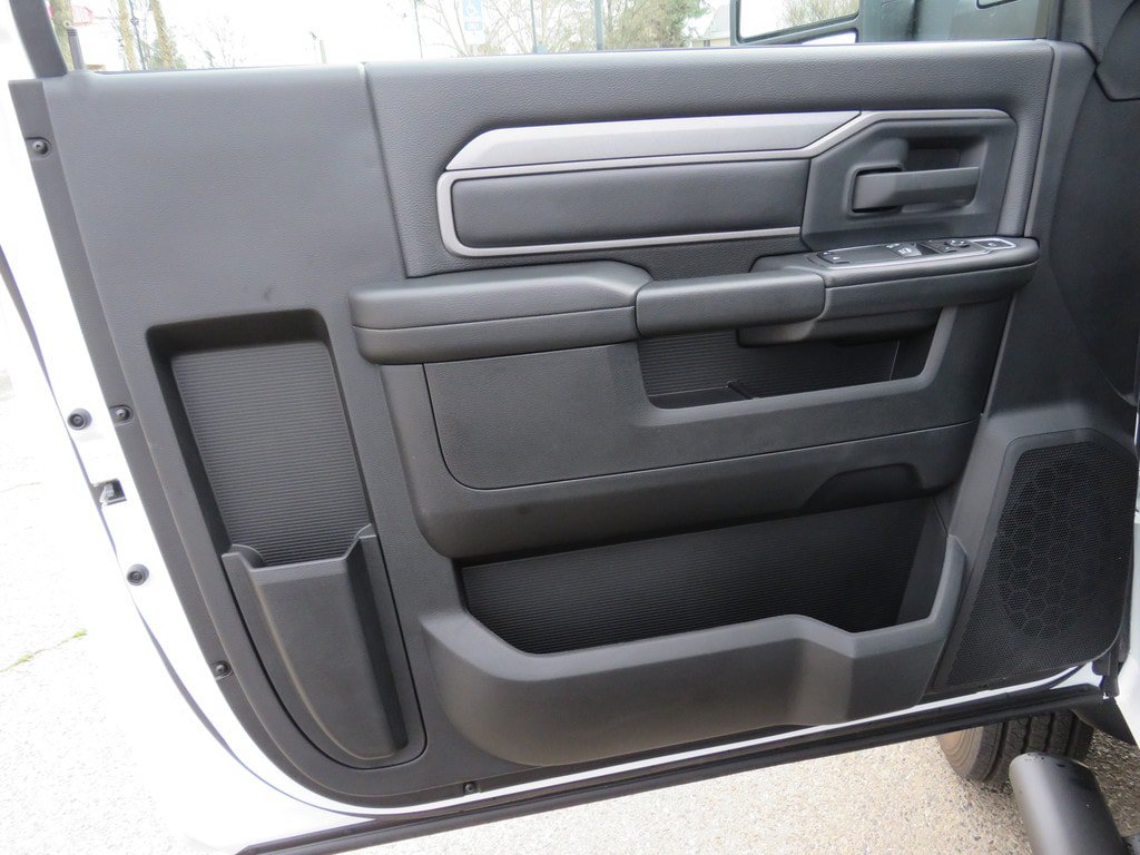 New 2023 RAM 4500 Tradesman RWD image 12
