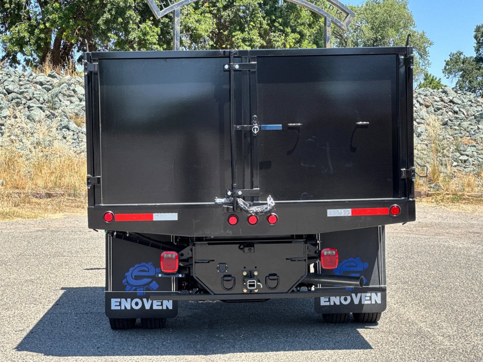 New 2025 Ford F450 XL image 4
