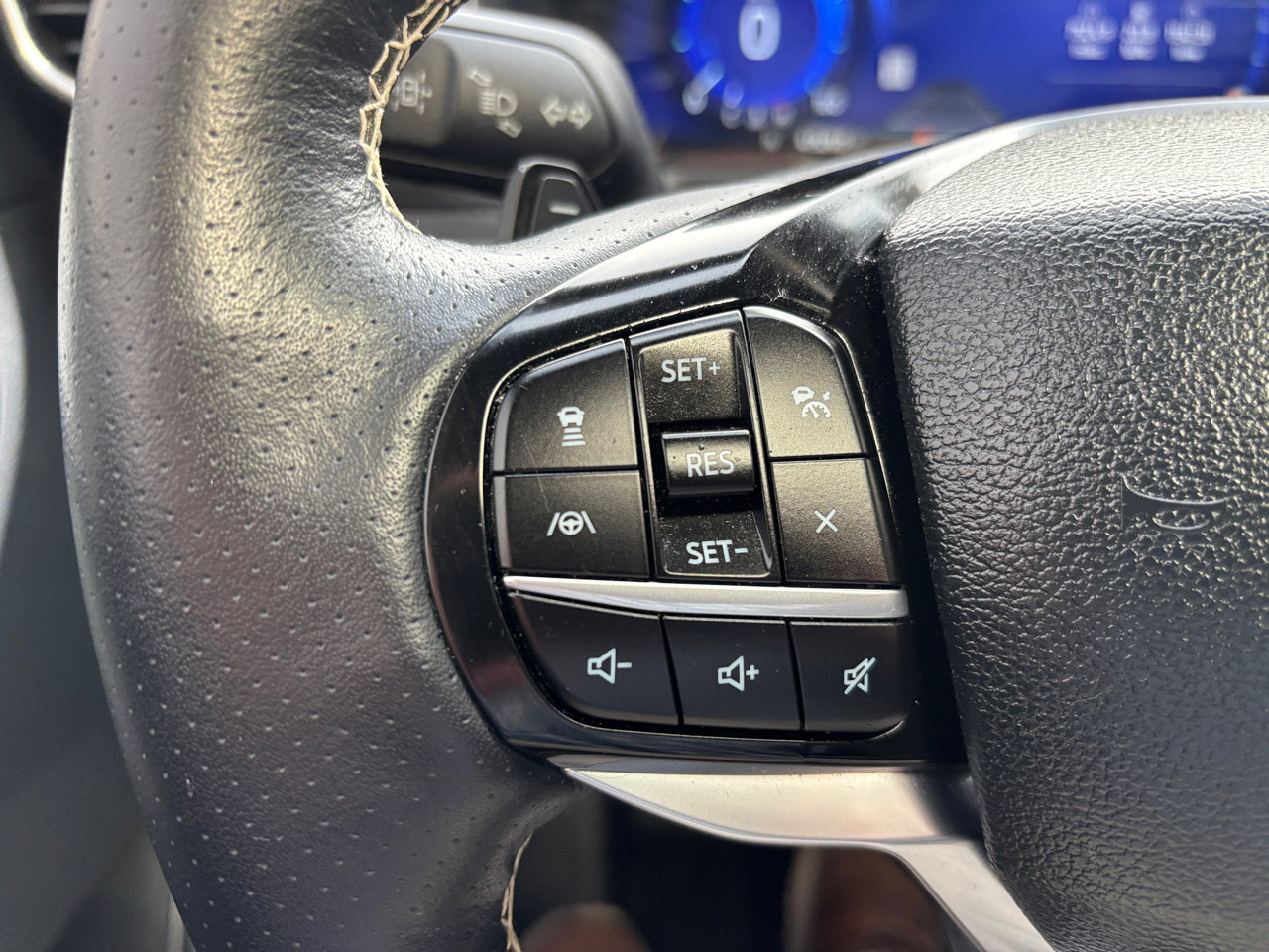 Used 2023 Ford Explorer ST w/ Equipment Group 401A image 19