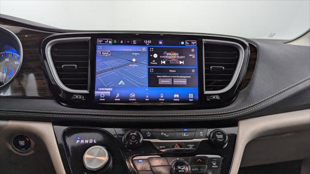 Used 2023 Chrysler Pacifica Limited image 28