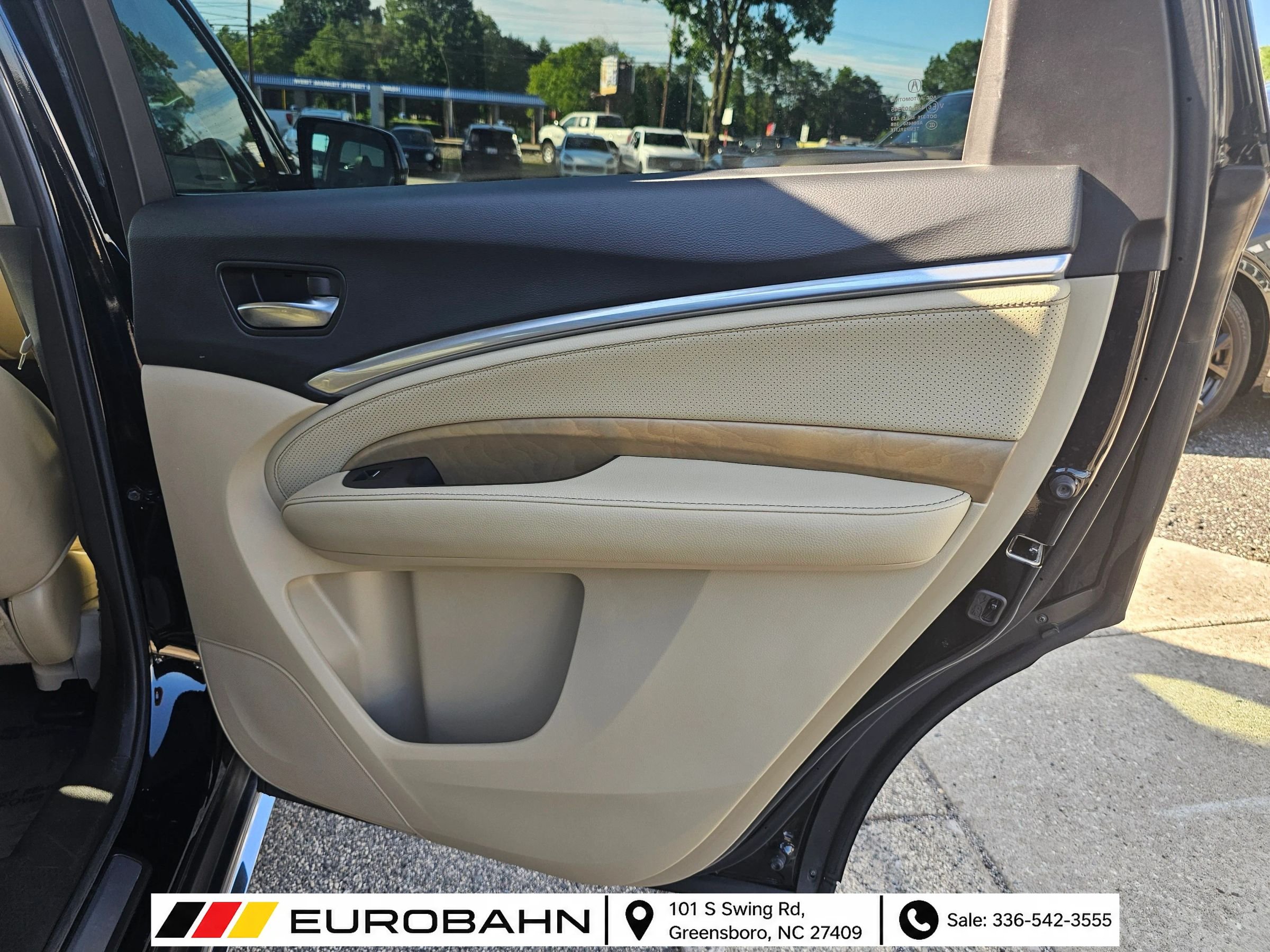 Used 2020 Acura MDX w/ Technology Package FWD image 24
