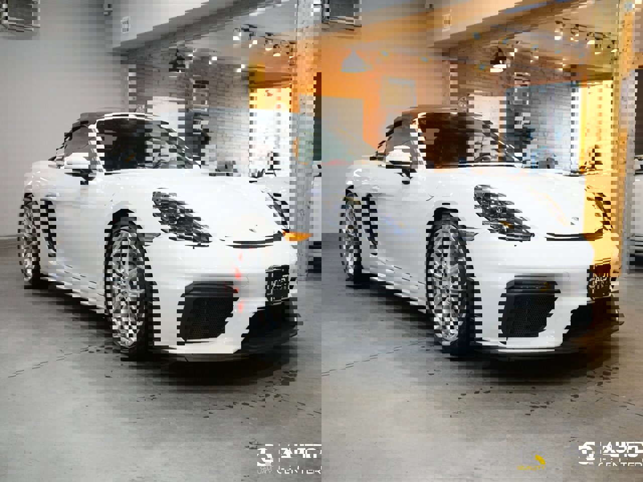 Used 2020 Porsche 718 Boxster Spyder image 3