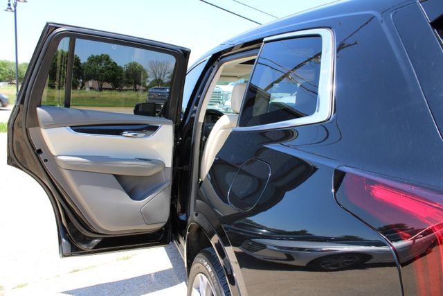 Used 2020 Cadillac XT6 Premium Luxury FWD image 37