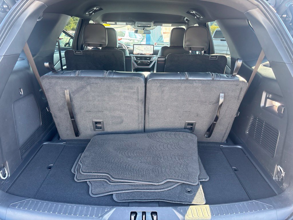 Used 2025 Ford Explorer ST-Line AWD/4WD image 35