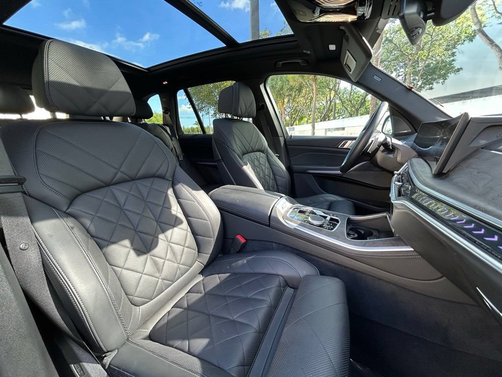Used 2025 BMW X5 xDrive40i AWD/4WD image 40