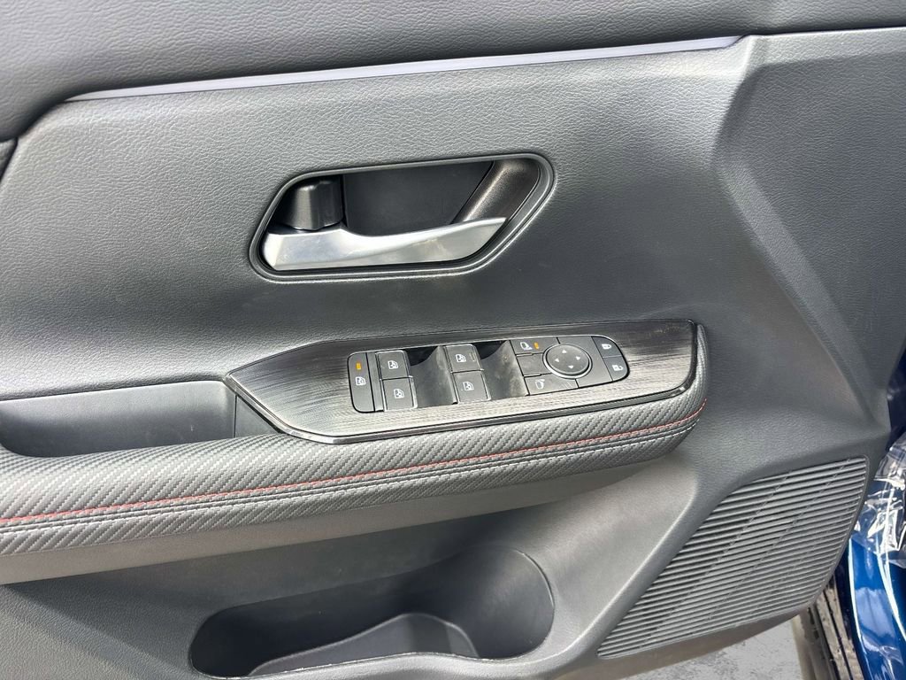 New 2026 Nissan Kicks SR w/ SR Premium Package AWD/4WD image 9