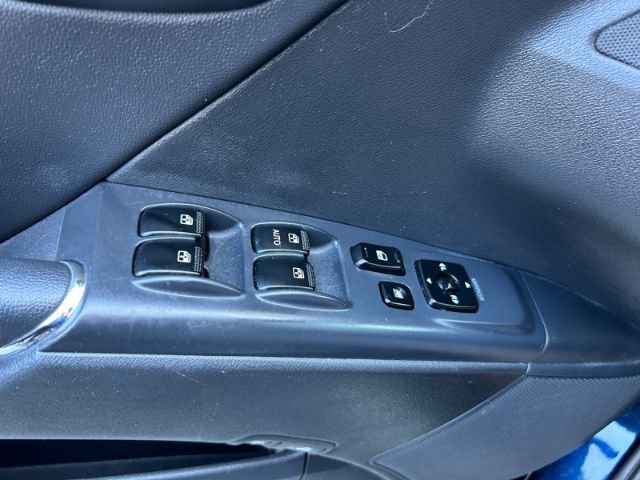 Used 2011 Hyundai Azera GLS w/ Premium Pkg 2 image 16