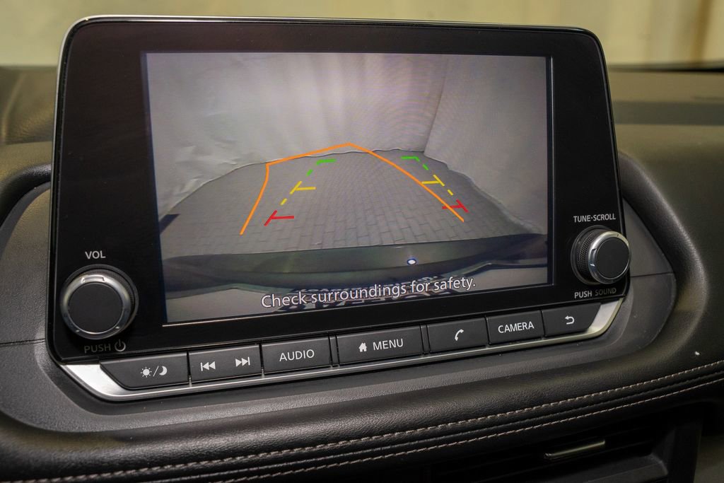 Used 2024 Nissan Rogue SV image 14