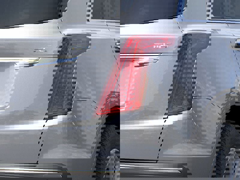 New 2025 Cadillac XT5 Premium Luxury w/ LPO, Floor Liner Package image 11