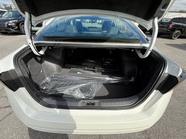 New 2025 Nissan Altima 2.5 SL image 16