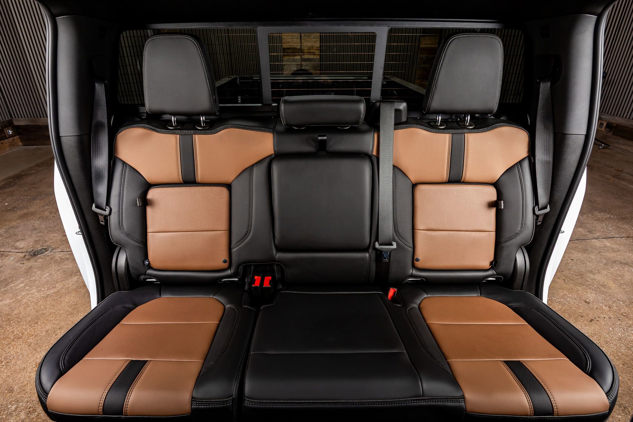 Used 2023 Chevrolet Silverado 3500 High Country AWD/4WD image 34