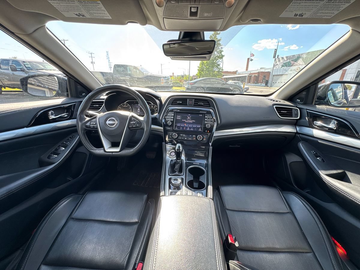 Used 2023 Nissan Maxima SL FWD image 24
