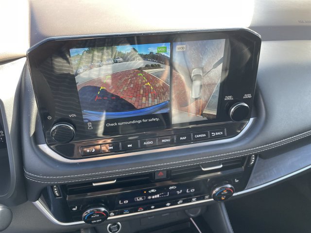 Used 2022 Nissan Rogue Platinum w/ Head-Up Display Package AWD/4WD image 21