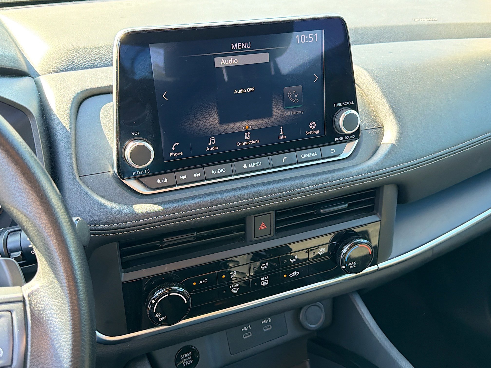 Used 2024 Nissan Rogue S image 25