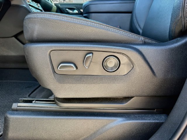 Used 2024 GMC Yukon Denali AWD/4WD image 27