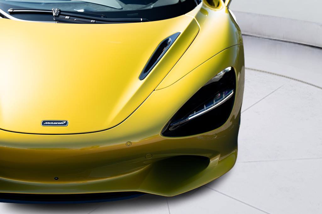 New 2026 McLaren 750S Spider RWD image 39