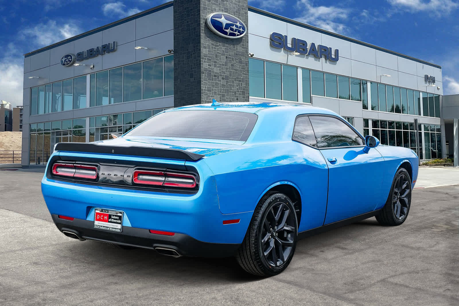 Used 2023 Dodge Challenger SXT w/ Blacktop Package RWD image 4