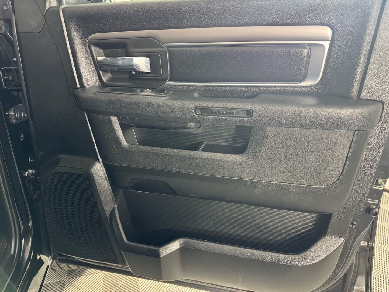 Used 2022 RAM 1500 Classic Warlock w/ Electronics Group image 29