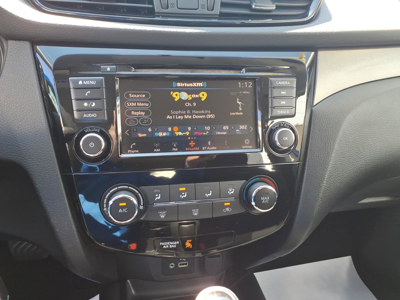 Used 2019 Nissan Rogue Sport S image 23