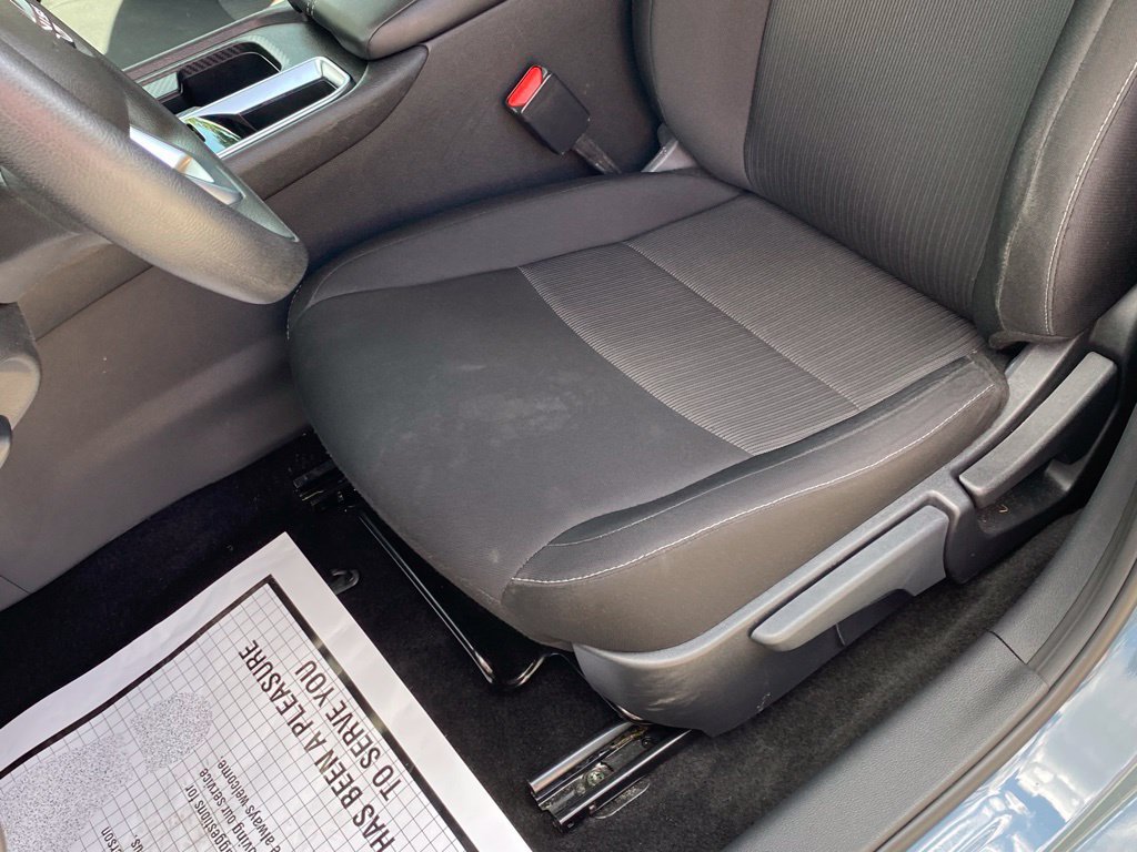 Used 2025 Nissan Sentra SV FWD image 25