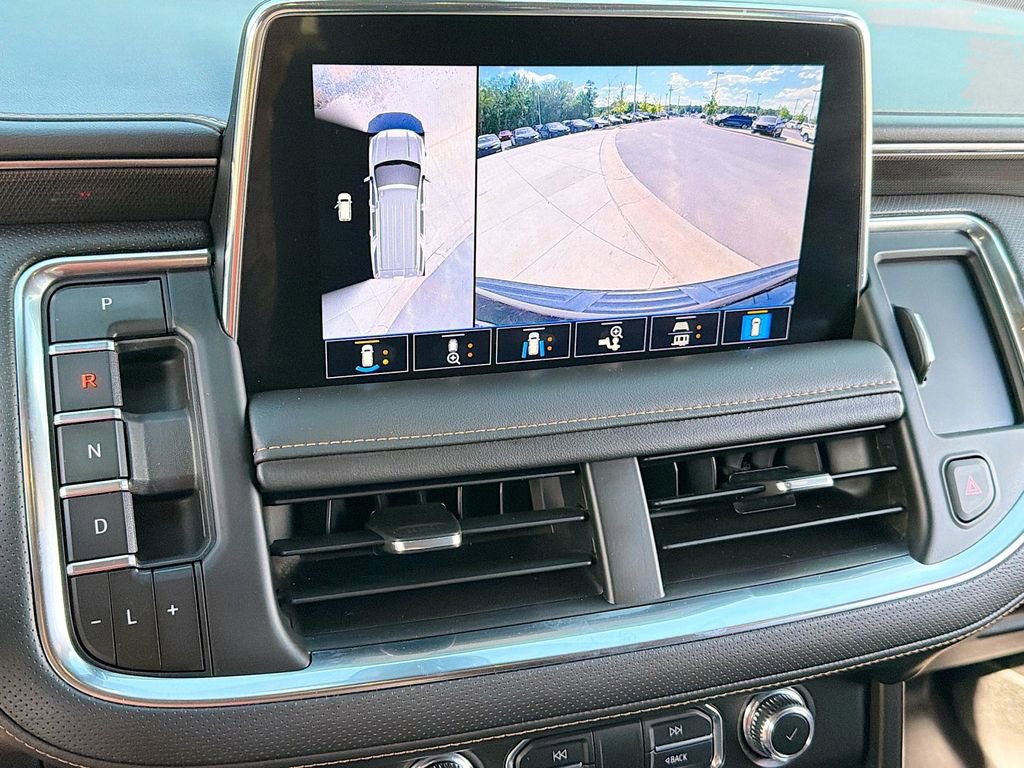 Used 2021 GMC Yukon AT4 w/ Technology Package AWD/4WD image 15