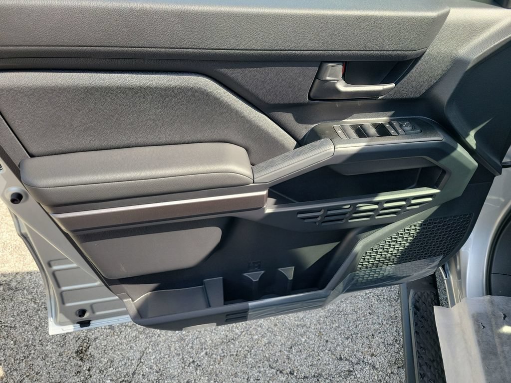 New 2026 Toyota 4Runner SR5 AWD/4WD image 19